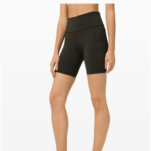 Lululemon fast and free 8” bike shorts size 2